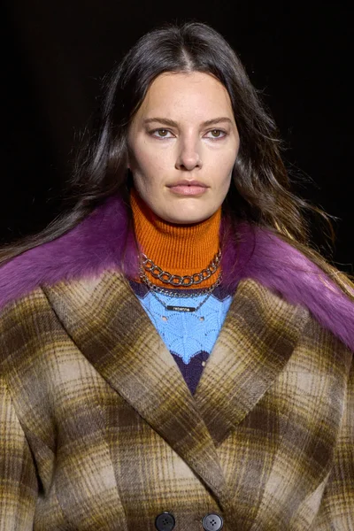 Look 86